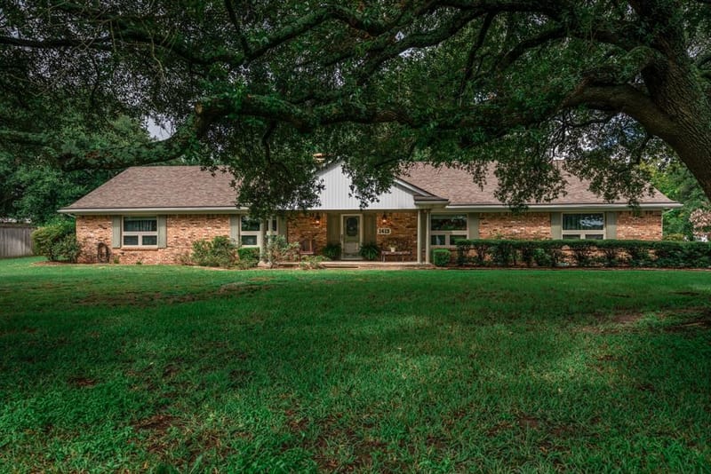 1413 S Main Street S, Lindale TX 75771