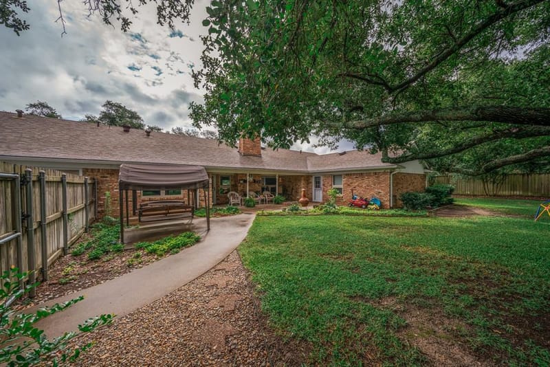 1413 S Main Street S, Lindale TX 75771 - Photo 30