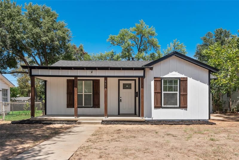 6617 Greenlee Street, Fort Worth TX 76112