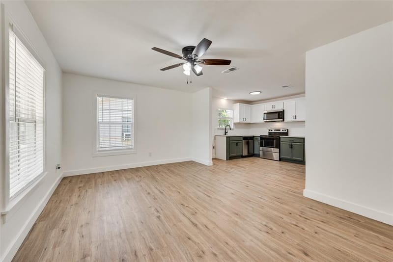 6617 Greenlee Street, Fort Worth TX 76112 - Photo 9