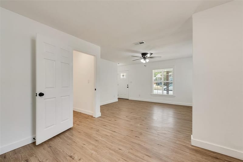 6617 Greenlee Street, Fort Worth TX 76112 - Photo 8