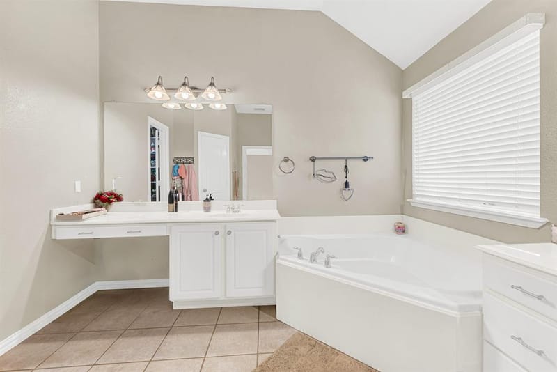 8120 Holliday Road, Lantana TX 76226 - Photo 24