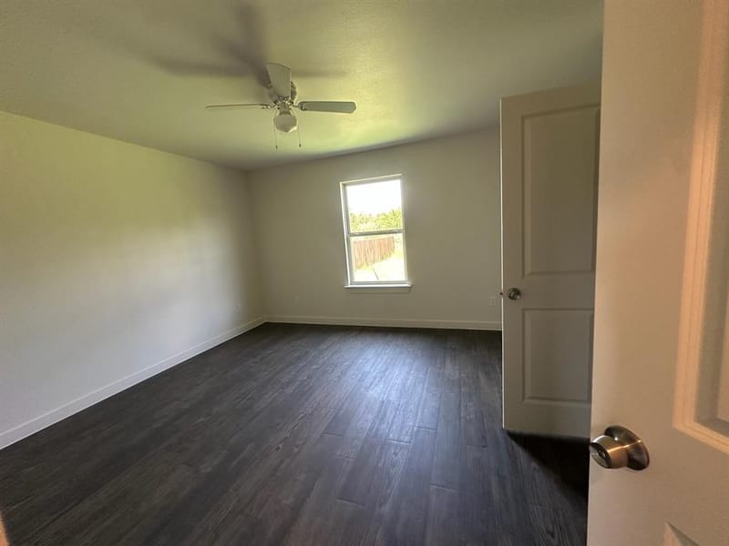 124 Bridlewood Lane, Runaway Bay TX 76426 - Photo 9