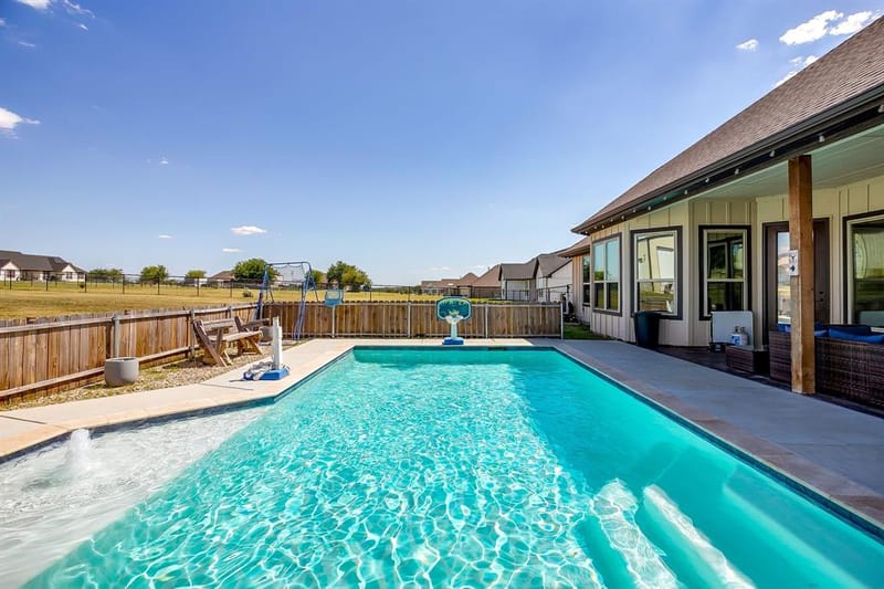 8032 County Road 1006, Godley TX 76044 - Photo 32