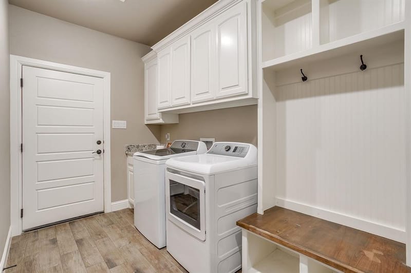 8032 County Road 1006, Godley TX 76044 - Photo 21