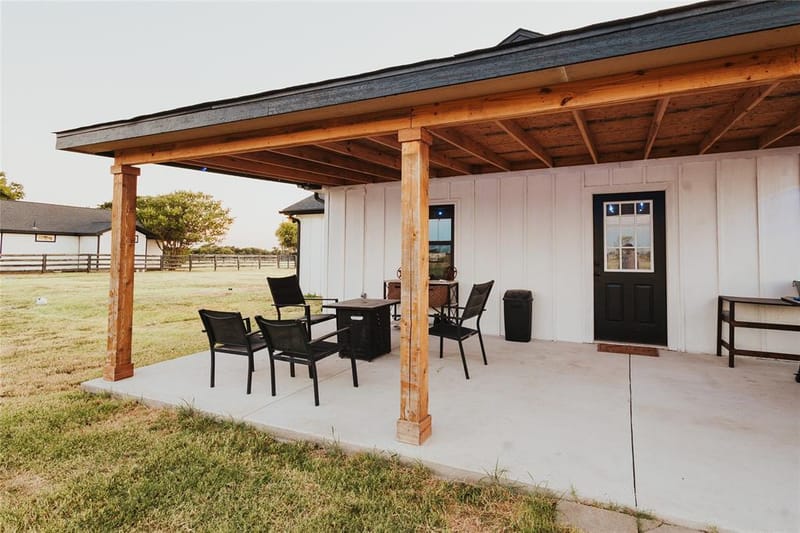 254 Hcr 1450 N, Covington TX 76636 - Photo 26