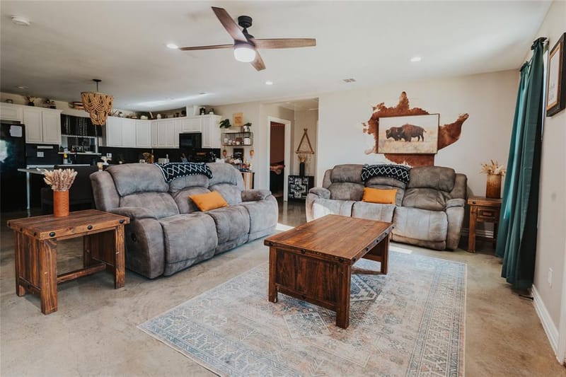 254 Hcr 1450 N, Covington TX 76636 - Photo 5