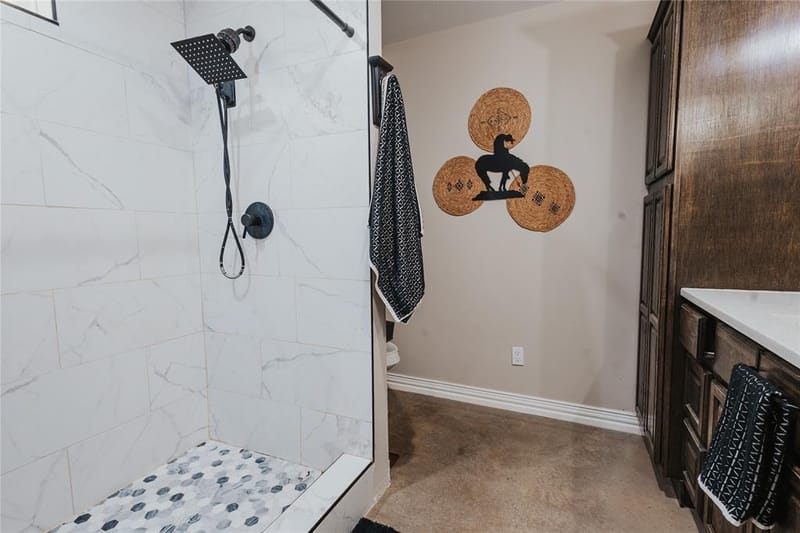 254 Hcr 1450 N, Covington TX 76636 - Photo 19