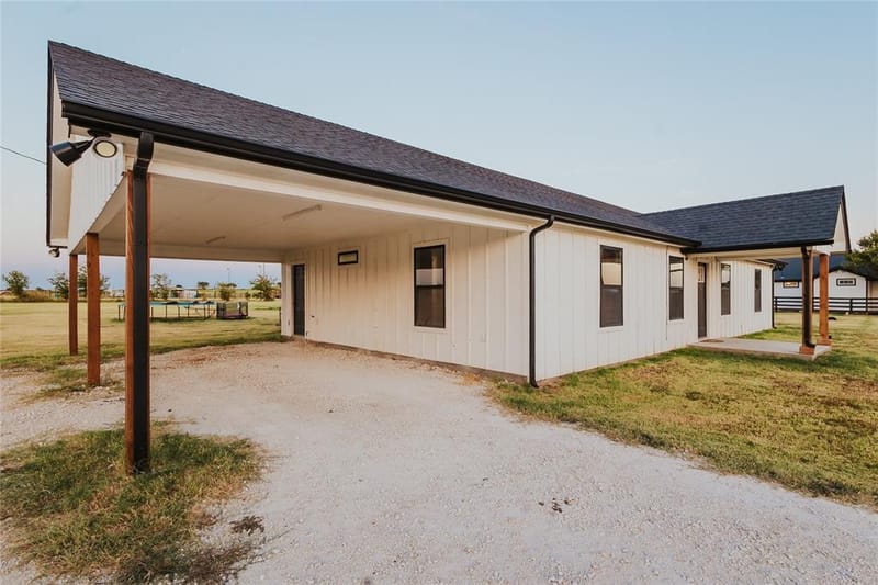 254 Hcr 1450 N, Covington TX 76636 - Photo 4