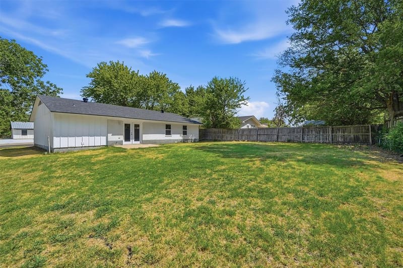 402 Kansas Street, Sherman TX 75090 - Photo 33