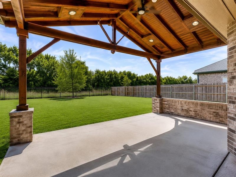 1209 Rushmore Drive, Burleson TX 76028 - Photo 30