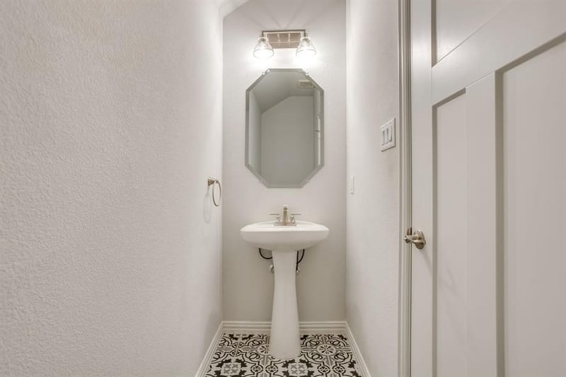 1209 Rushmore Drive, Burleson TX 76028 - Photo 29