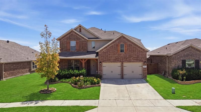 5501 Tuxbury Pond Drive, Fort Worth TX 76179