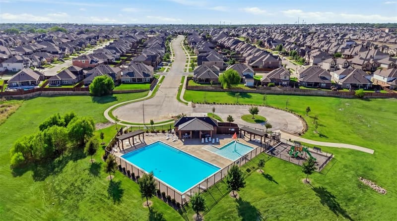 5501 Tuxbury Pond Drive, Fort Worth TX 76179 - Photo 38