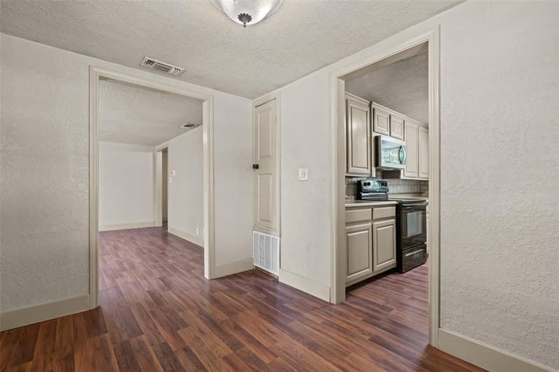 417 N Birch Street, Springtown TX 76082 - Photo 13