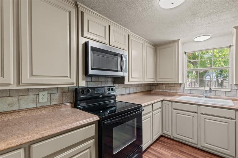 417 N Birch Street, Springtown TX 76082 - Photo 16