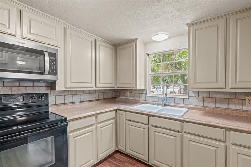 417 N Birch Street, Springtown TX 76082 - Photo 18
