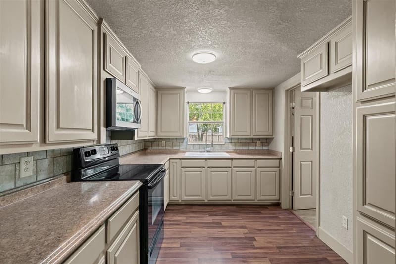417 N Birch Street, Springtown TX 76082 - Photo 15