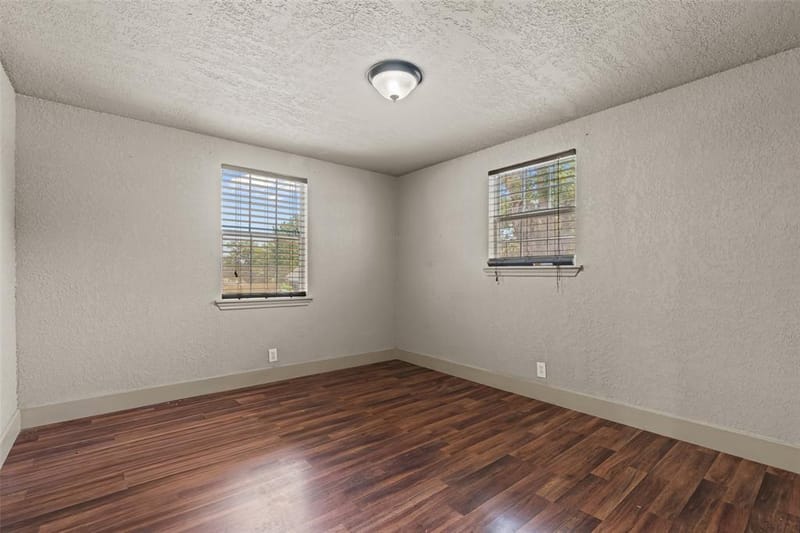 417 N Birch Street, Springtown TX 76082 - Photo 19