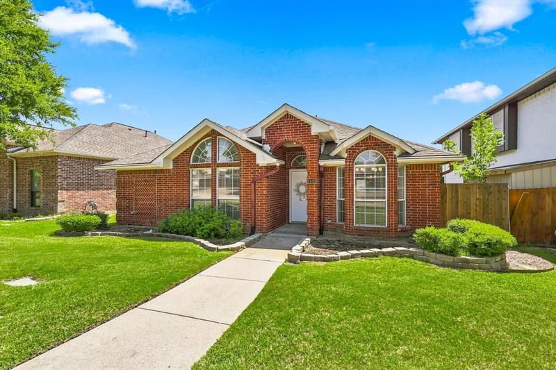 1432 Saint Gallen Lane, Lewisville TX 75067