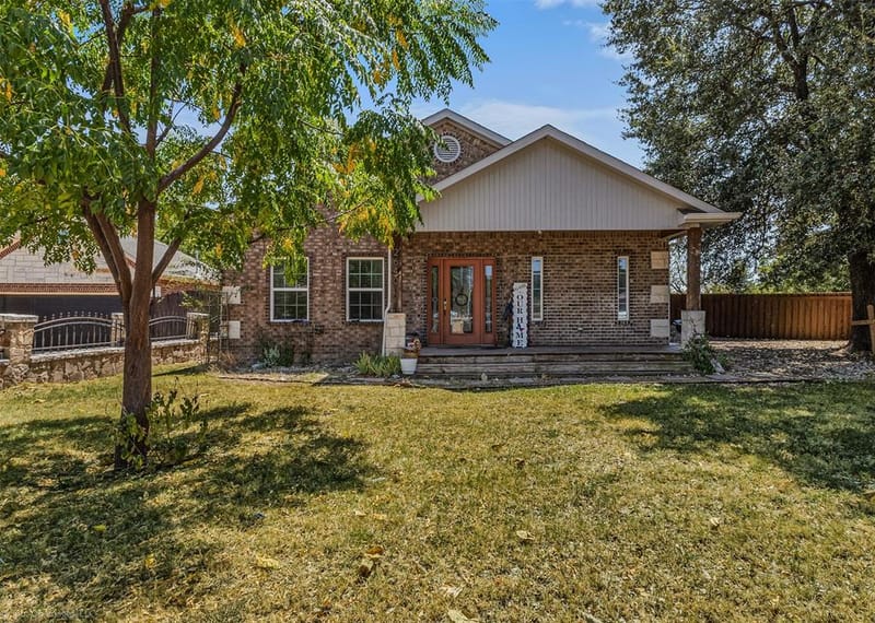 2640 Morgan Drive, Dallas TX 75241