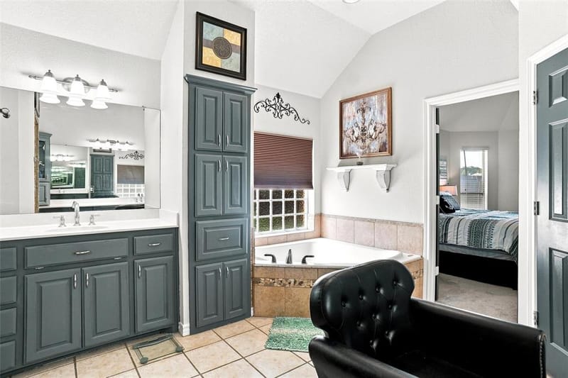 118 Golfers Way, Azle TX 76020 - Photo 23
