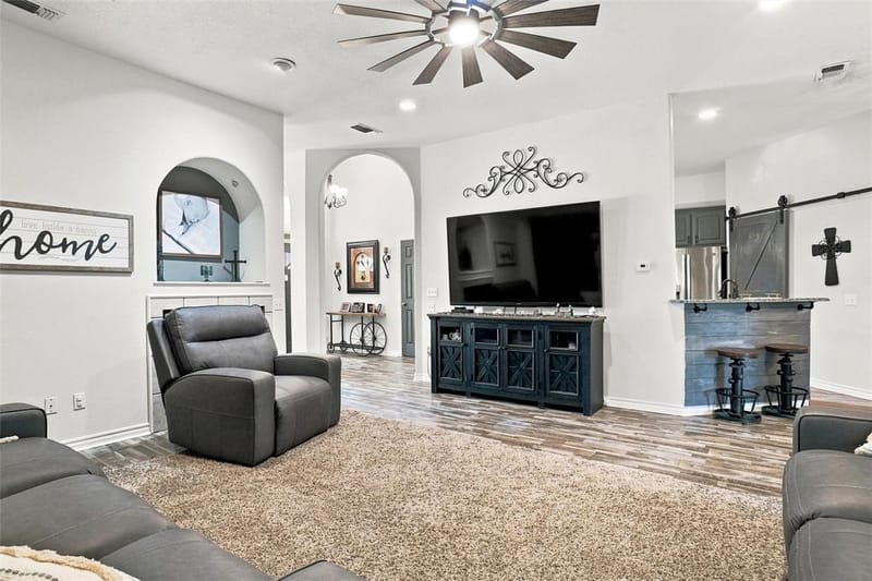 118 Golfers Way, Azle TX 76020 - Photo 13