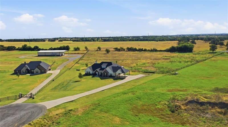 1044 Monarch Court, Poolville TX 76487 - Photo 35