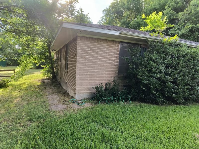 1211 Wolfe City Drive, Greenville TX 75401 - Photo 18