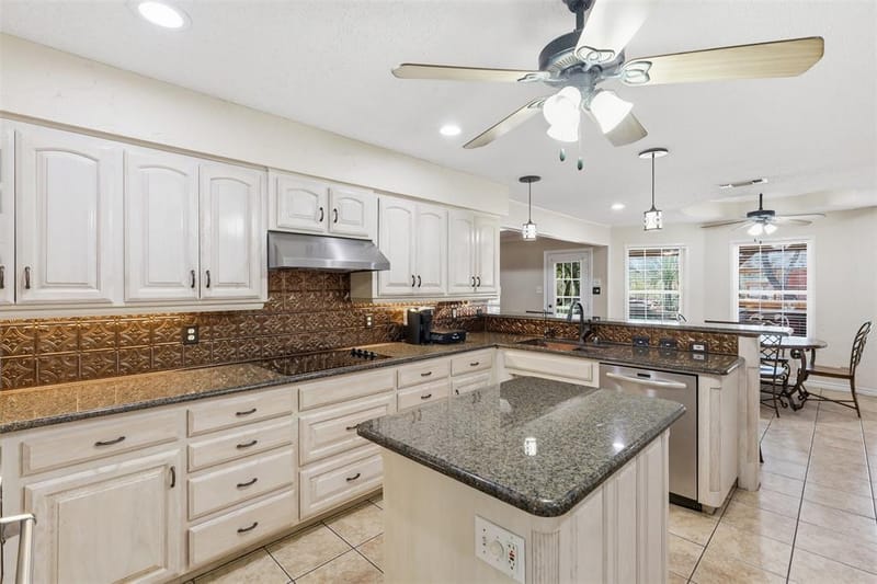 128 Oakwood Court, Lakeside TX 76135 - Photo 9