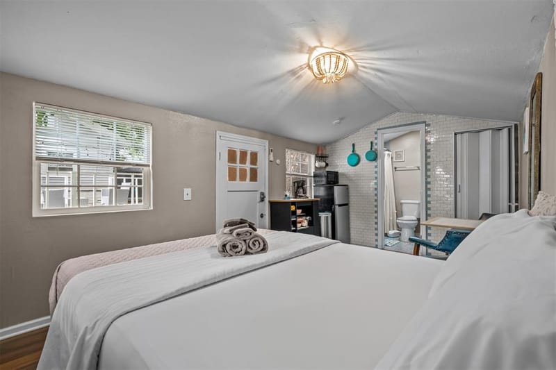 719 Melba Street, Dallas TX 75208 - Photo 32