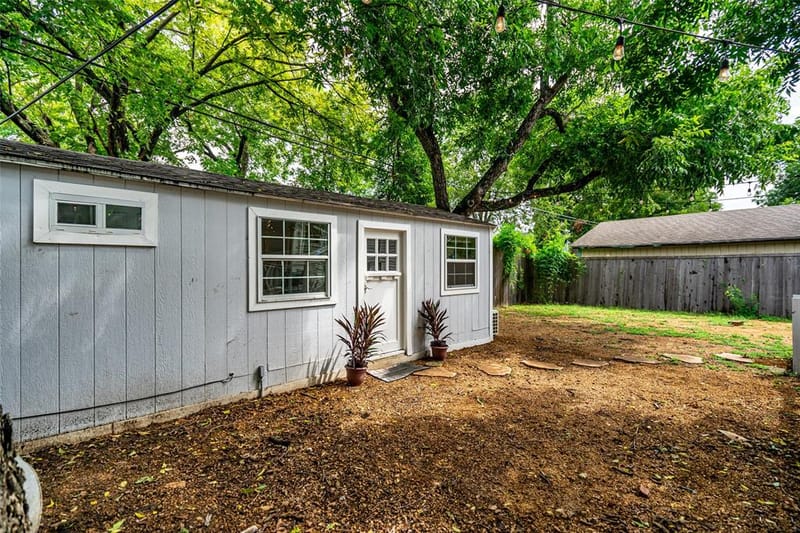 719 Melba Street, Dallas TX 75208 - Photo 4