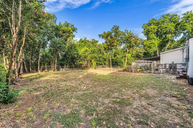 916 N 31st Street, Waco TX 76707 - Photo 20
