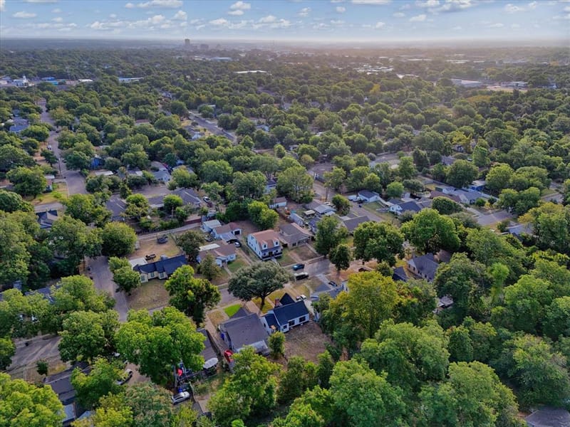 916 N 31st Street, Waco TX 76707 - Photo 30