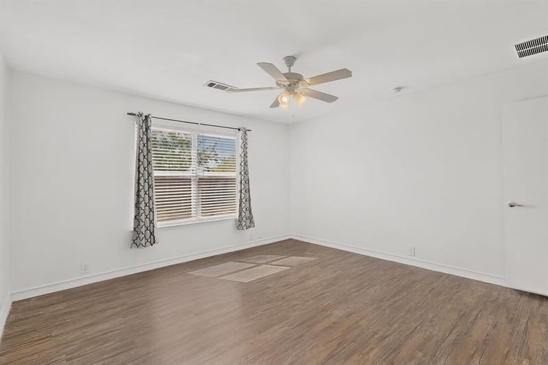 1607 Harbor View Road, Glenn Heights TX 75154 - Photo 19