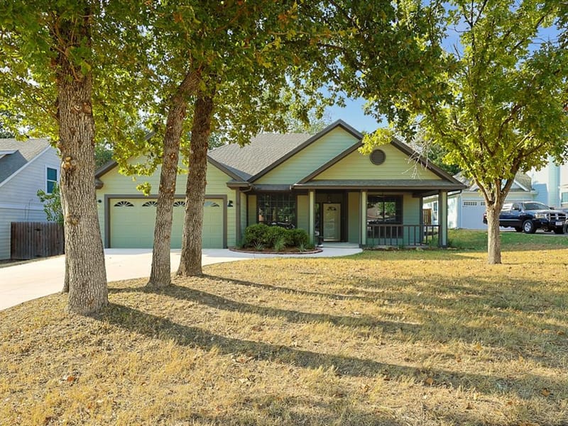 141 Parkwood Court, Azle TX 76020