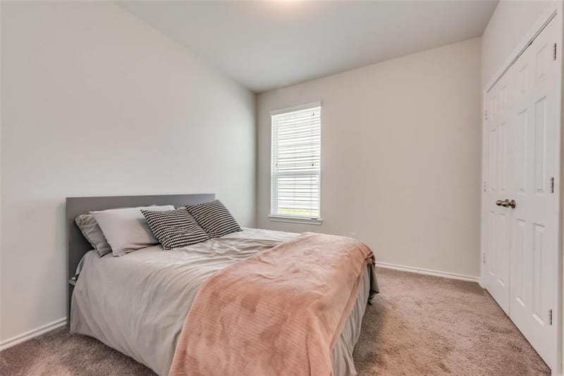 1996 Sunnybrook Drive, Heartland TX 75126 - Photo 6