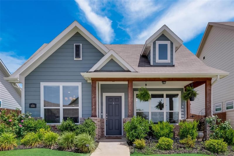 1996 Sunnybrook Drive, Heartland TX 75126