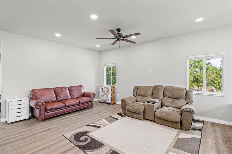 5908 Collins Court, Granbury TX 76048 - Photo 22