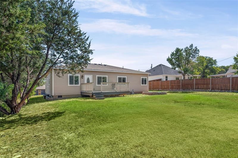 5908 Collins Court, Granbury TX 76048 - Photo 7