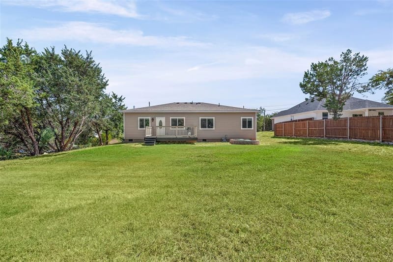 5908 Collins Court, Granbury TX 76048 - Photo 9