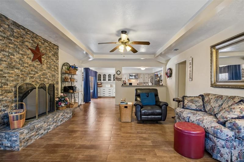2903 Country Place Court, Carrollton TX 75006 - Photo 6