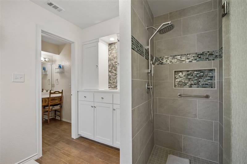 2903 Country Place Court, Carrollton TX 75006 - Photo 13