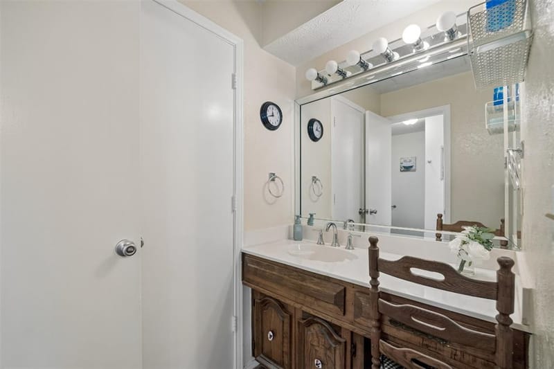 2903 Country Place Court, Carrollton TX 75006 - Photo 16