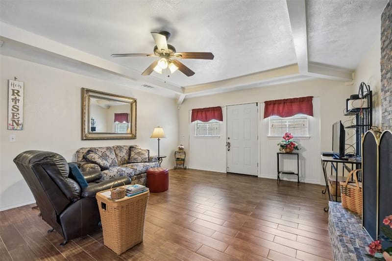 2903 Country Place Court, Carrollton TX 75006 - Photo 7