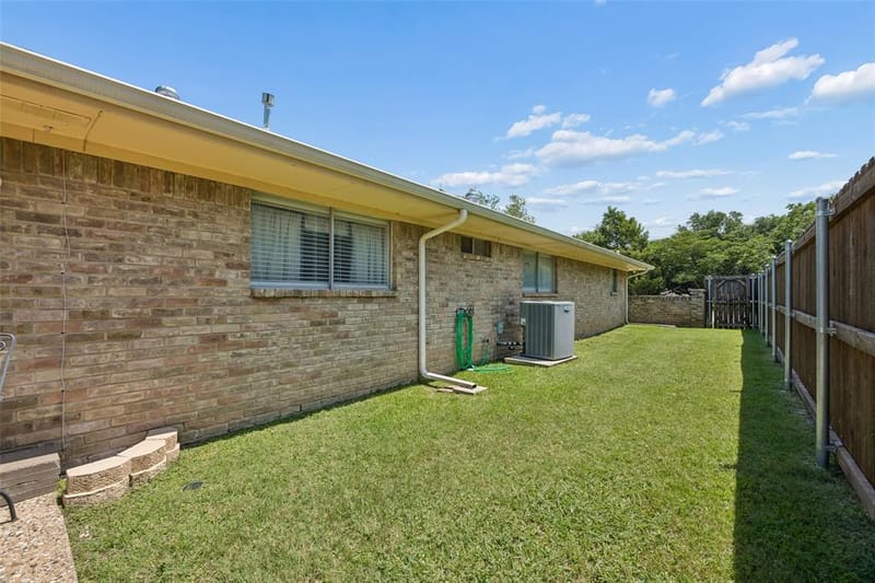 2903 Country Place Court, Carrollton TX 75006 - Photo 21