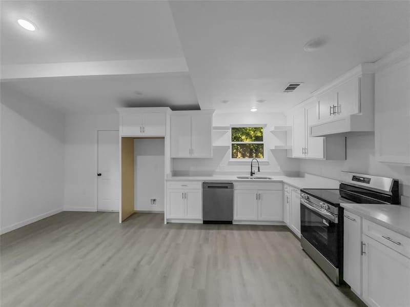 1411 Swiss Street, Arlington TX 76010 - Photo 8