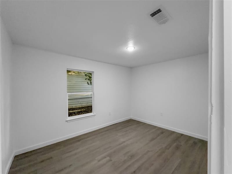 1411 Swiss Street, Arlington TX 76010 - Photo 21