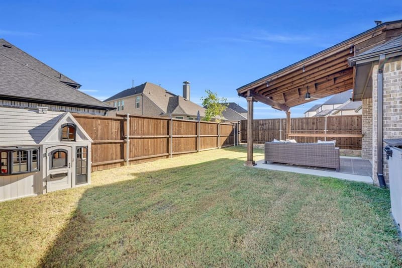 1749 Dartmoor Drive, Carrollton TX 75010 - Photo 35