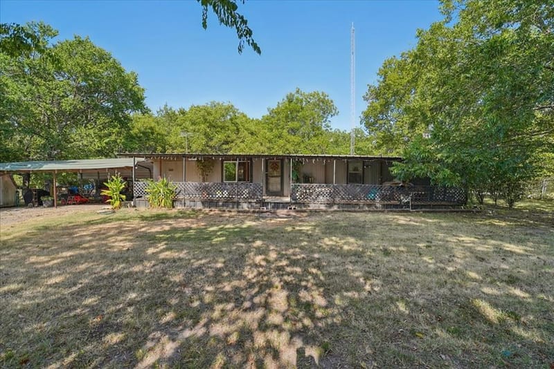 304 W 2nd Street, Dodd City TX 75438